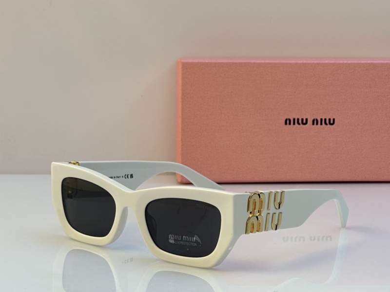 Miu miu Sunglasses